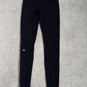 ALO Yoga High-Waisted Black Leggings